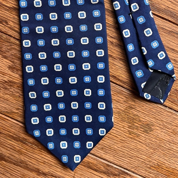 Brooks Brothers 346 Blue 100% Silk Tie - Picture 4 of 4